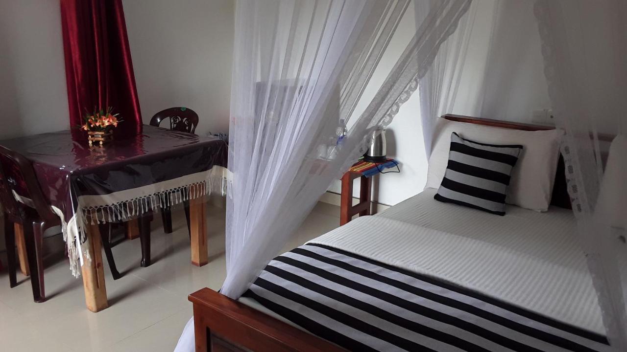 Little Paradise Homestay Элла Экстерьер фото