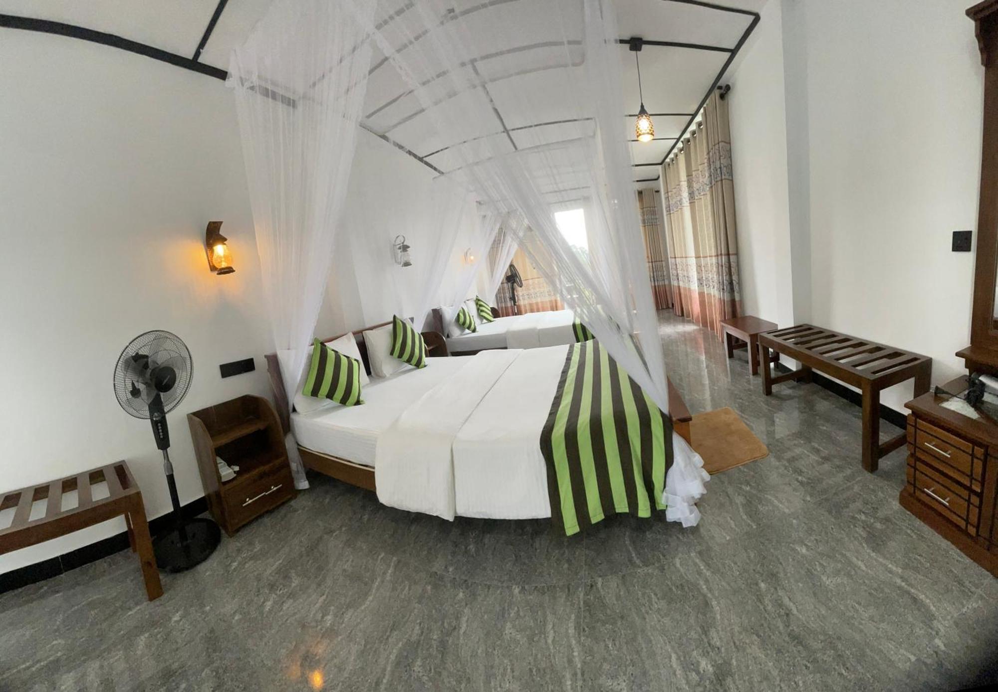 Little Paradise Homestay Элла Экстерьер фото